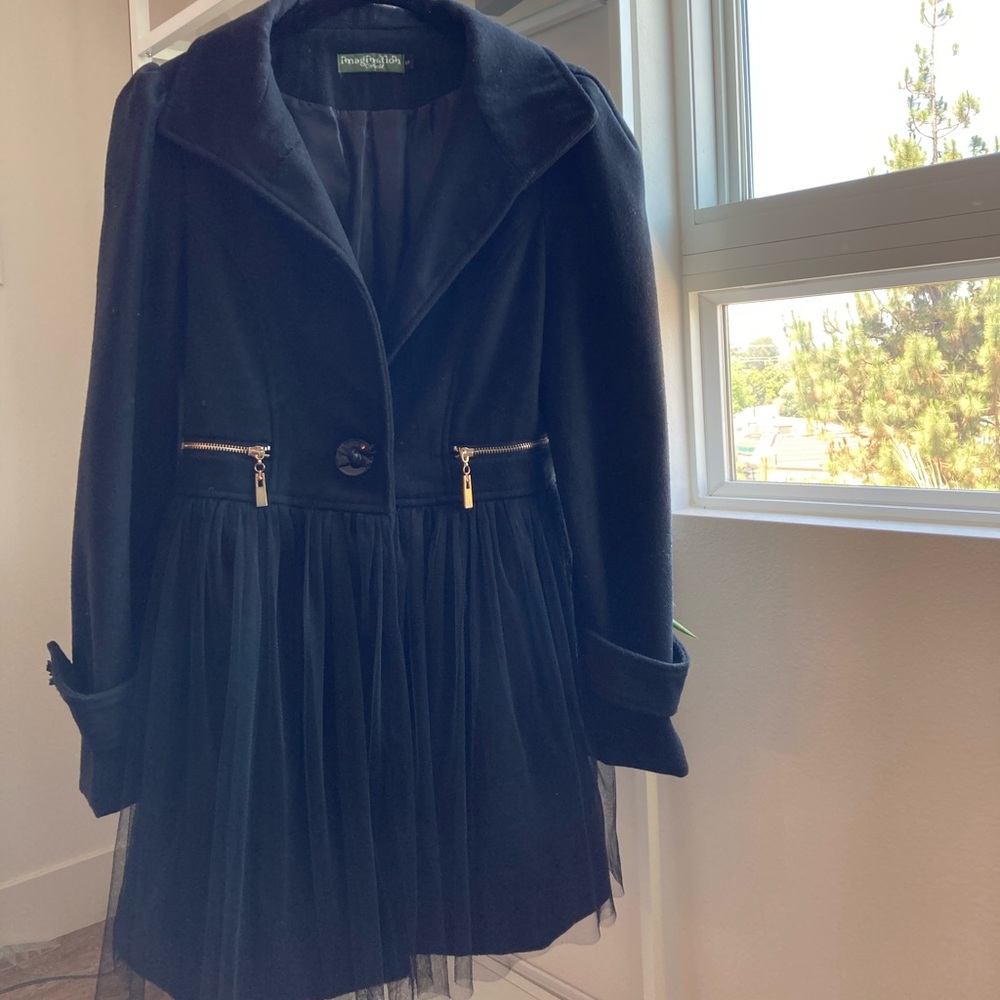 Brand NEW black coat!!!